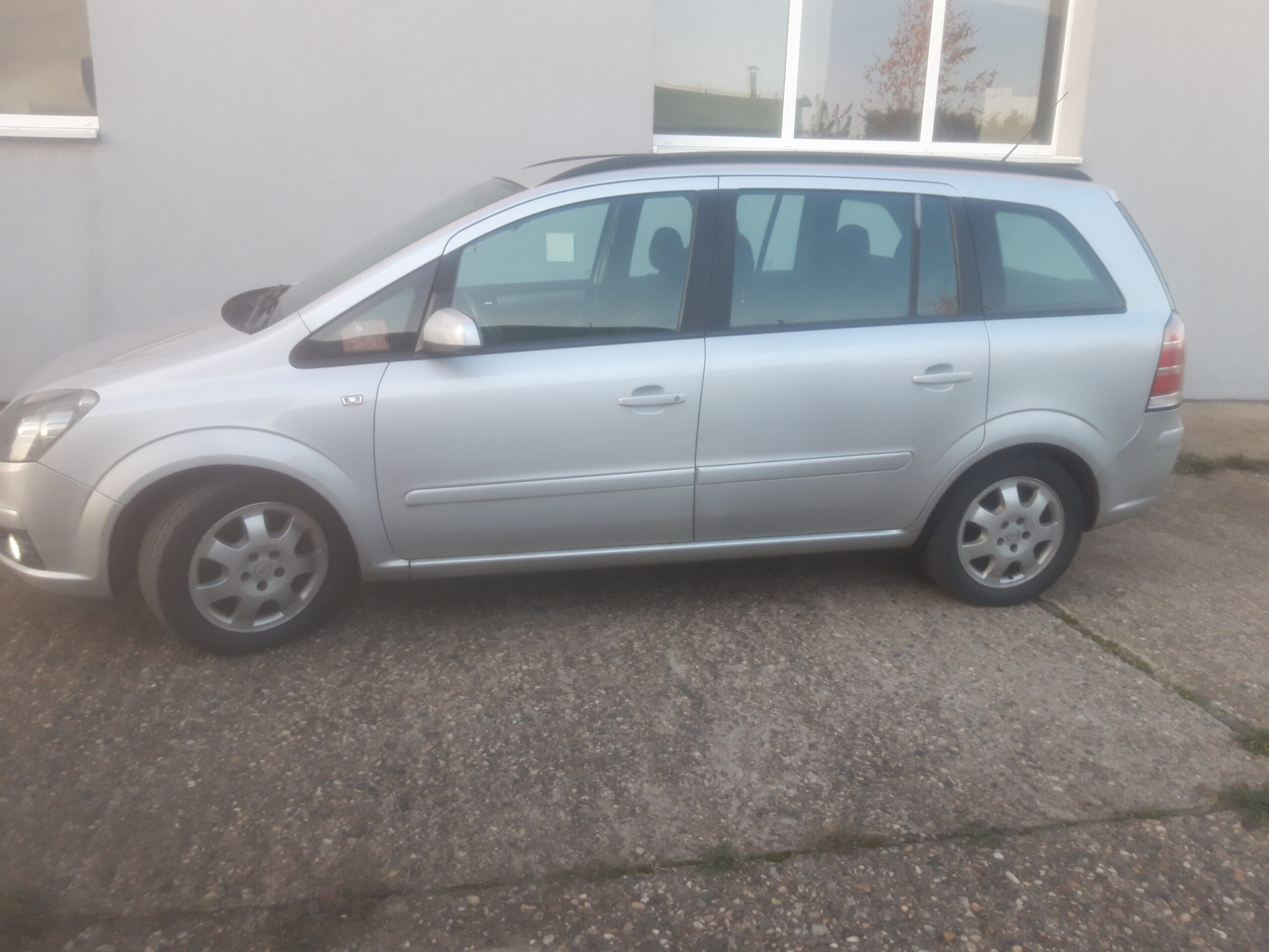Opel Zafira 1,9TDCi diesel 7MÍSTNÉ od 800k